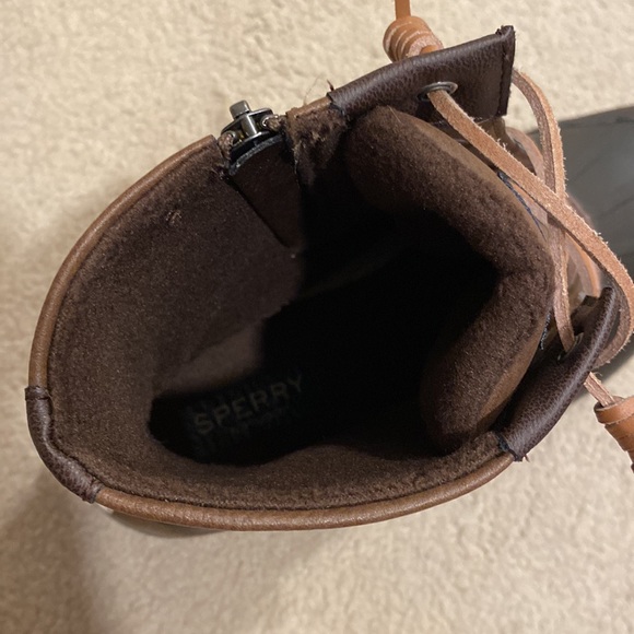 NIB Sperry 9 Brown Duck Boots - Picture 6 of 9
